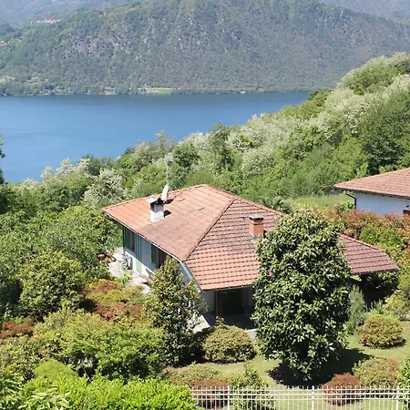 The Country House On Lake Orta In * Miasino