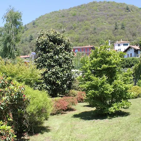 بيت للعطل The Country House On Lake Orta In *